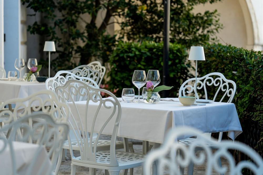 Ostuni Palace - Hotel Bistrot & Spa ภายนอก รูปภาพ