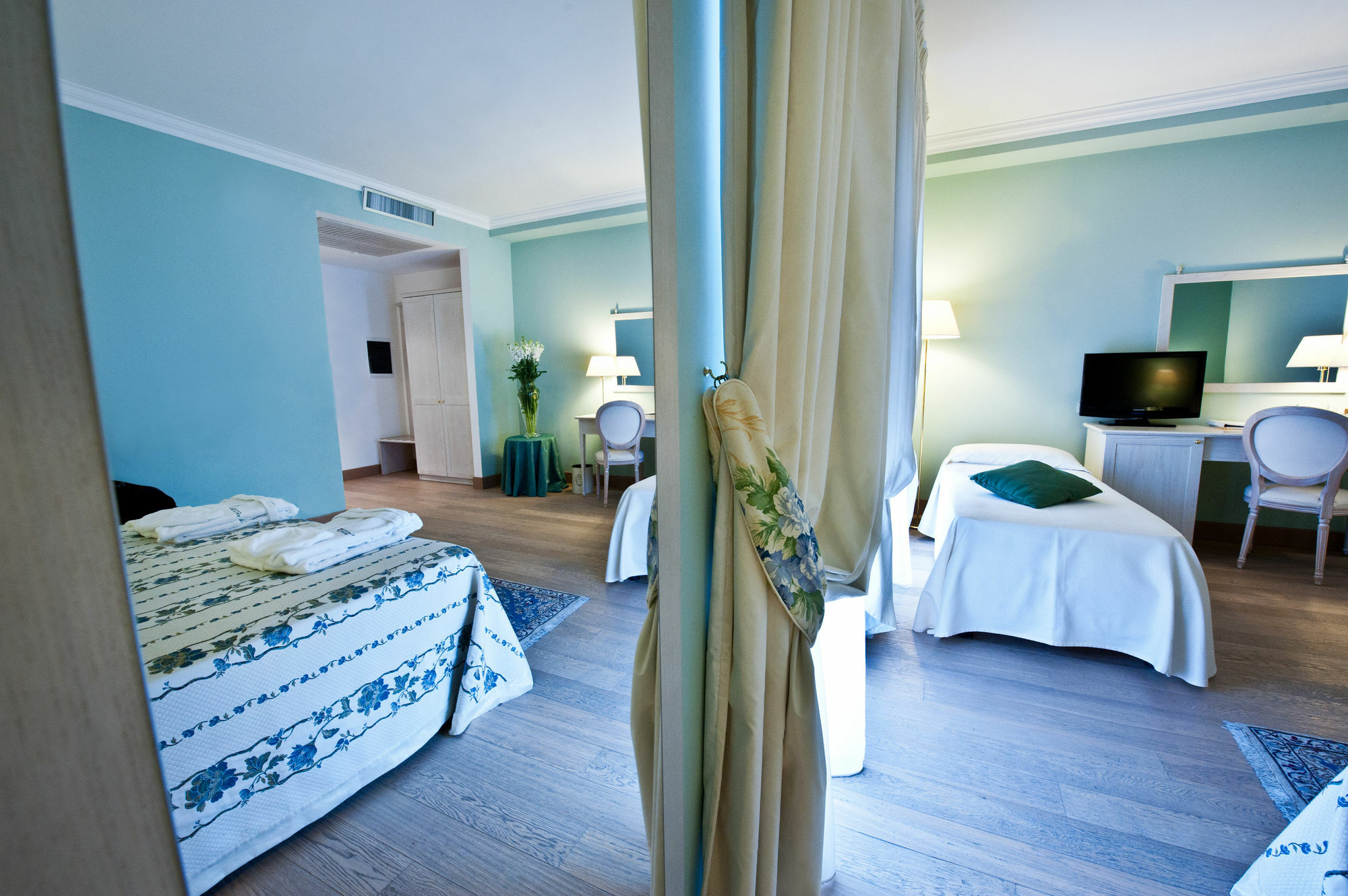 Ostuni Palace - Hotel Bistrot & Spa ภายนอก รูปภาพ