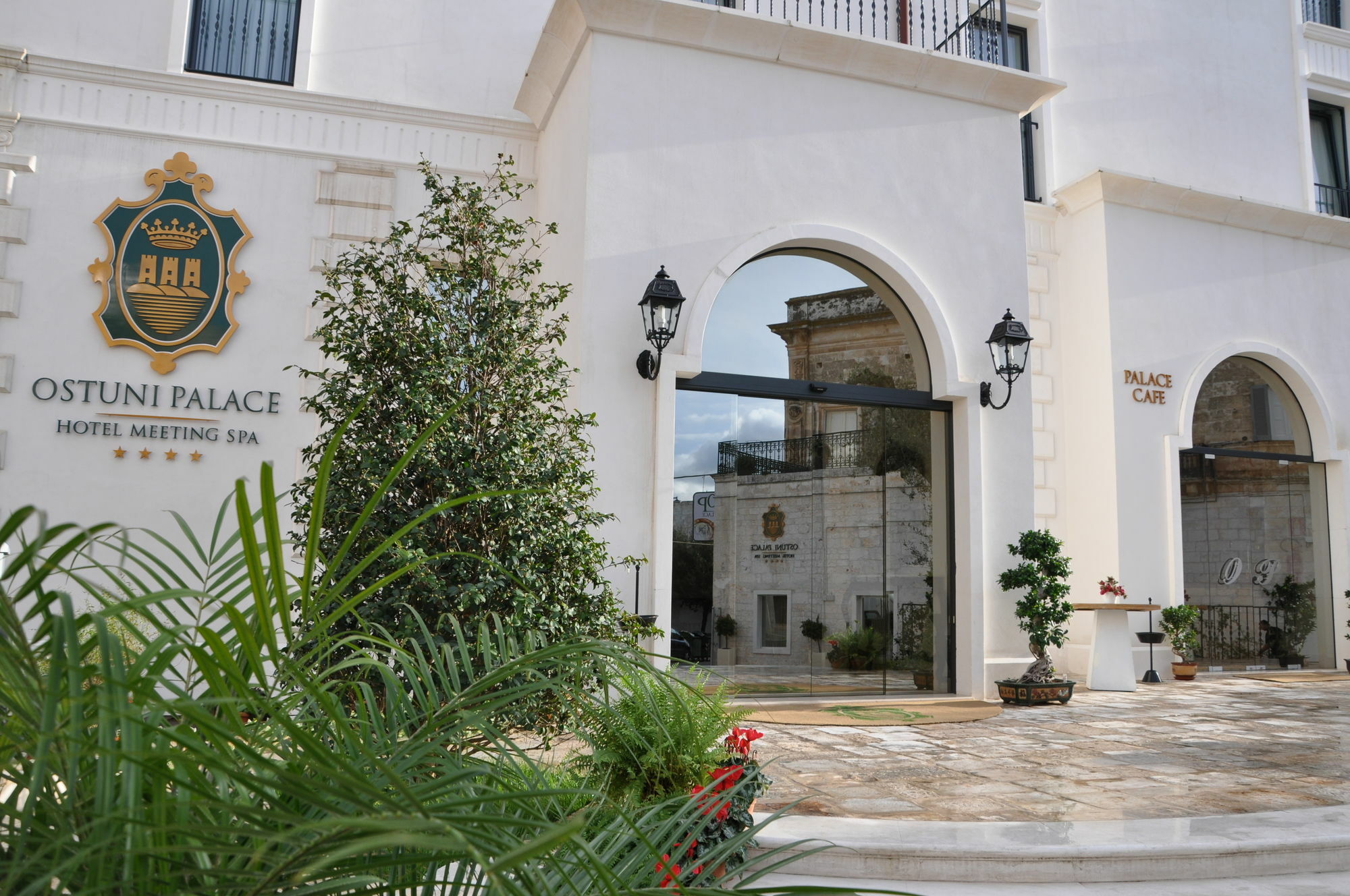 Ostuni Palace - Hotel Bistrot & Spa ภายนอก รูปภาพ