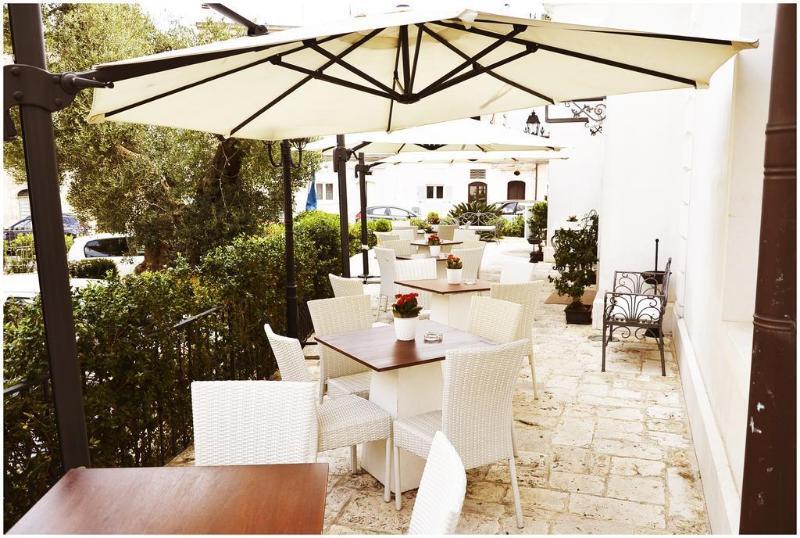 Ostuni Palace - Hotel Bistrot & Spa ภายนอก รูปภาพ